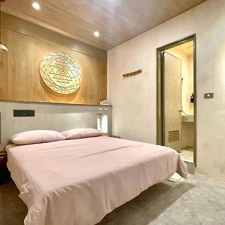 醒覺旅人-訂房後需聯繫轉帳 Apartment Tainan Exterior photo