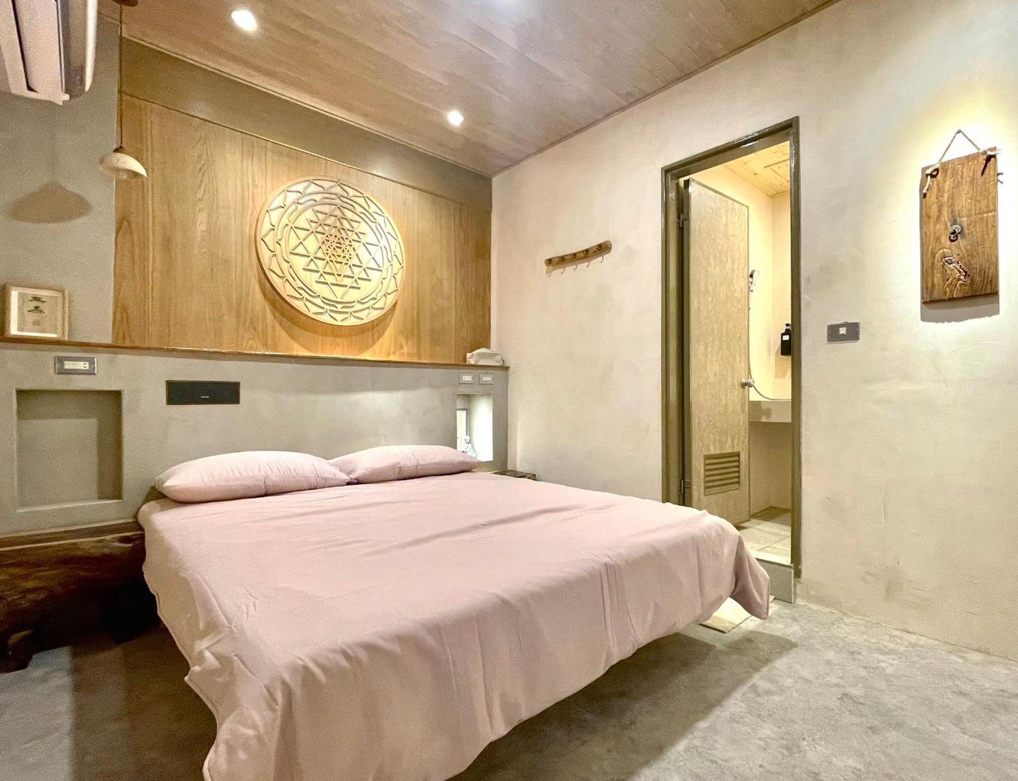 醒覺旅人-訂房後需聯繫轉帳 Apartment Tainan Exterior photo