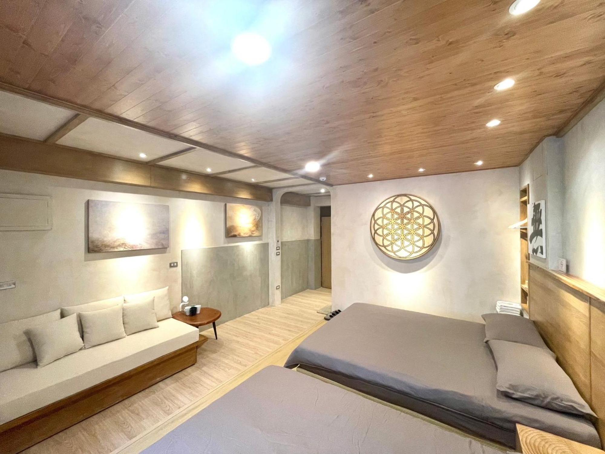 醒覺旅人-訂房後需聯繫轉帳 Apartment Tainan Exterior photo