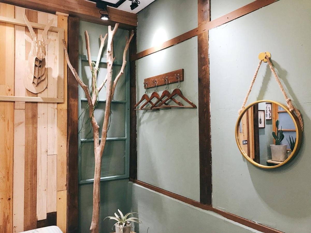 醒覺旅人-訂房後需聯繫轉帳 Apartment Tainan Exterior photo