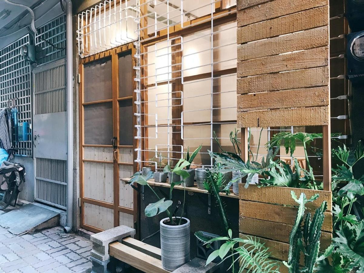 醒覺旅人-訂房後需聯繫轉帳 Apartment Tainan Exterior photo